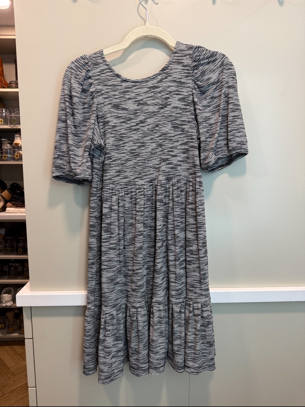 Everyday Puff-Sleeve Dress in Black & White